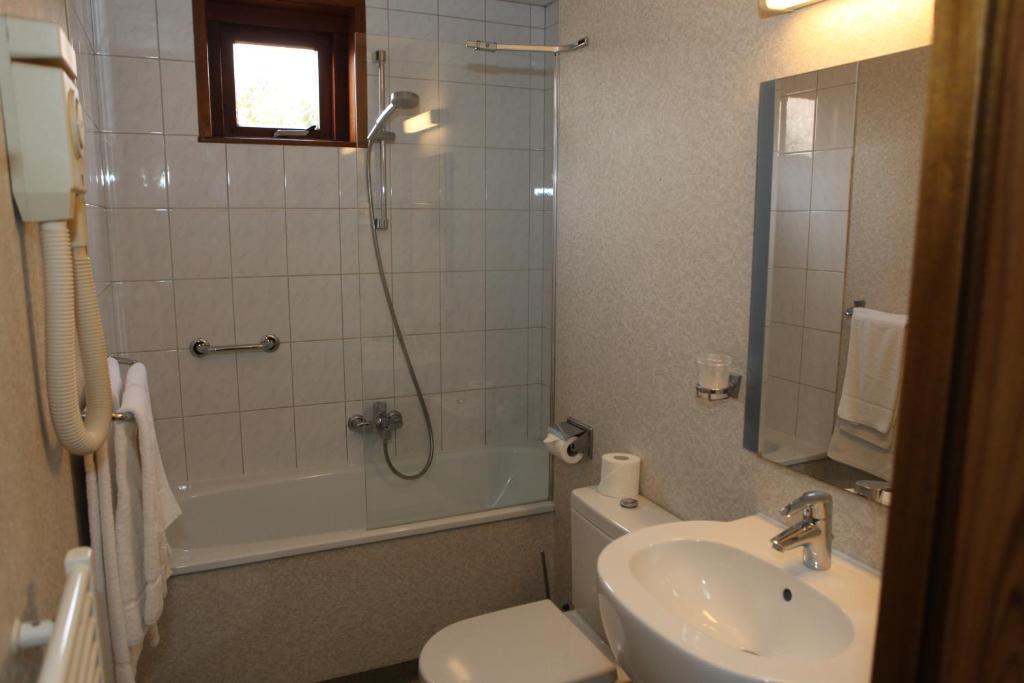 Hotel Restaurant De Hoogt Maasdam Bilik gambar